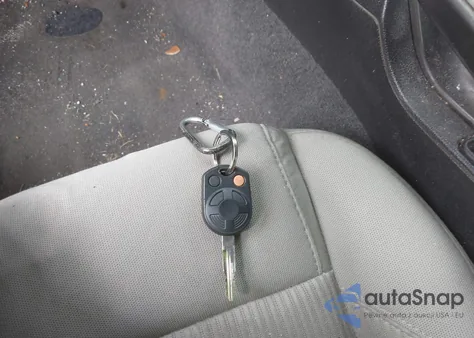 2013 Ford Mustang V6 z USA, uszkodzony, nr VIN 1ZVBP8EM3D5239417